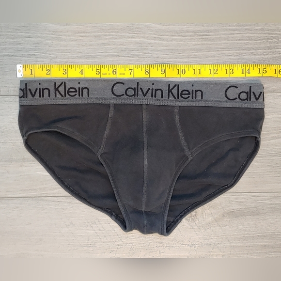 Good Used Condition Men's CALVIN KLEIN Black Hip Brief Size Medium - Picture 7 of 11